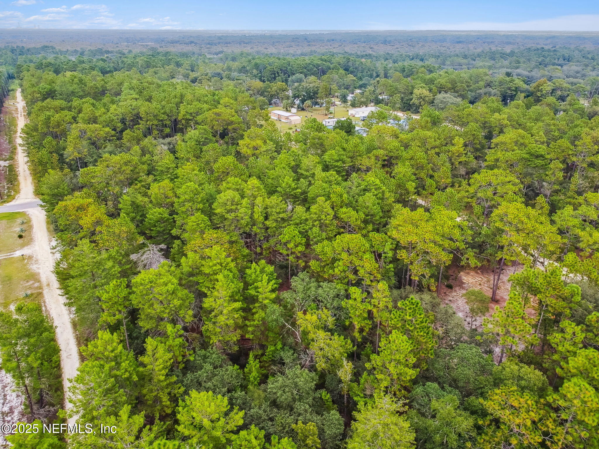 401 Edgehill Road Satsuma, FL 32189 - Photo 5 of 16 13-DJI_0518