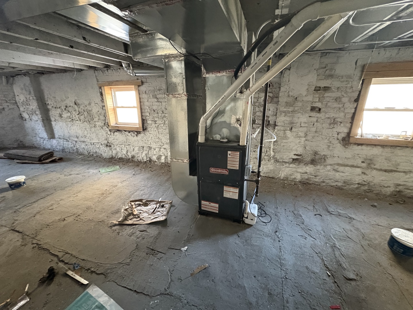 3843 West Fillmore Street Chicago, IL 60624 - Photo 30 of 38 a view of room with window