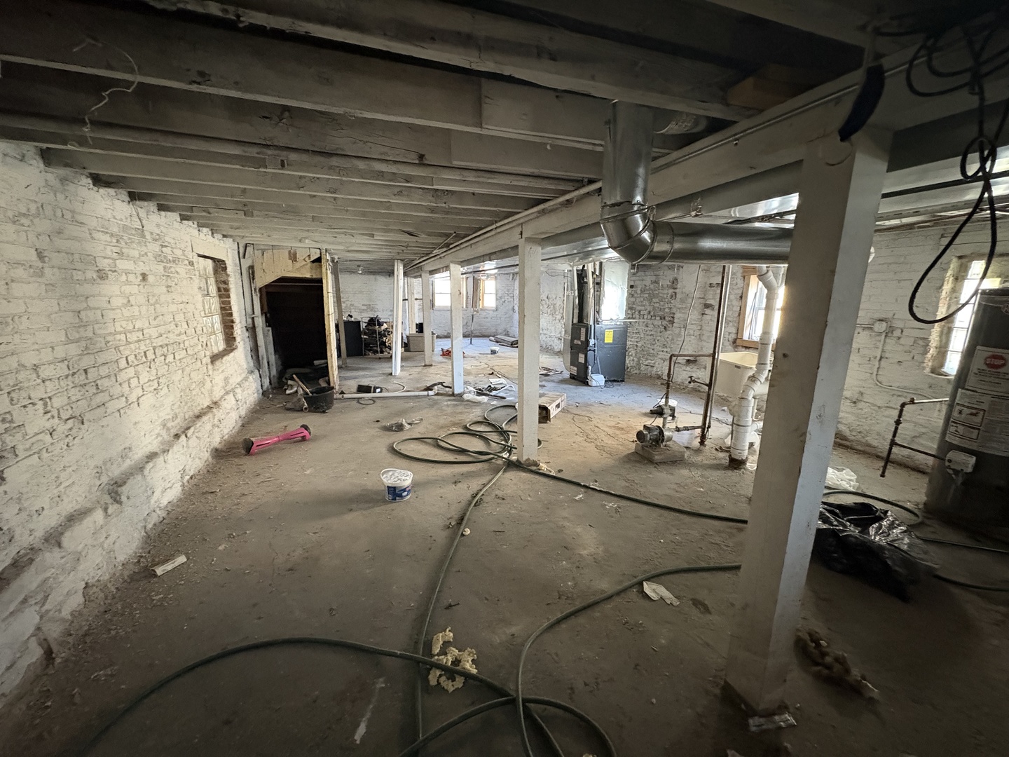 3843 West Fillmore Street Chicago, IL 60624 - Photo 33 of 38 a view of a room with gym equipment