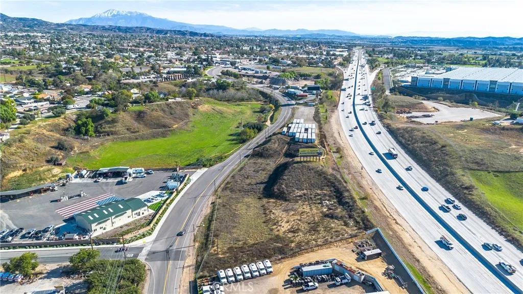 0 Calimesa Yucaipa, CA 92399 - Photo 10 of 14 a view of a city
