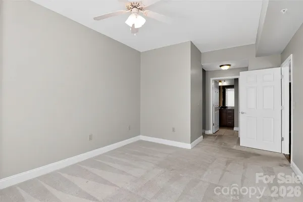 $479,000 | 300 West 5th Street, Unit 413, Charlotte, NC 28202