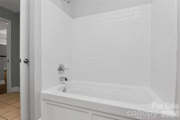 $479,000 | 300 West 5th Street, Unit 413, Charlotte, NC 28202