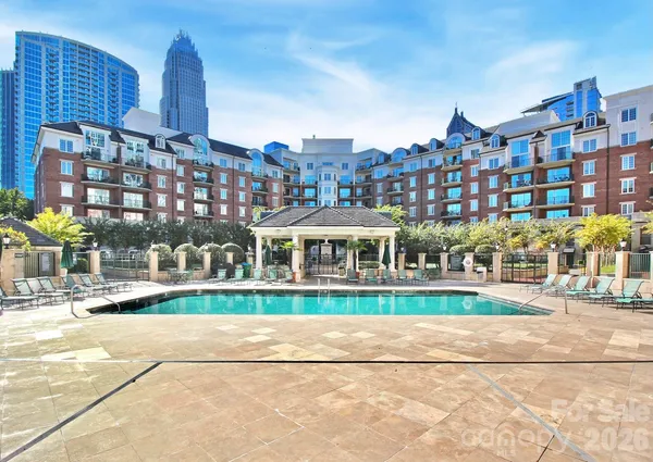 $479,000 | 300 West 5th Street, Unit 413, Charlotte, NC 28202