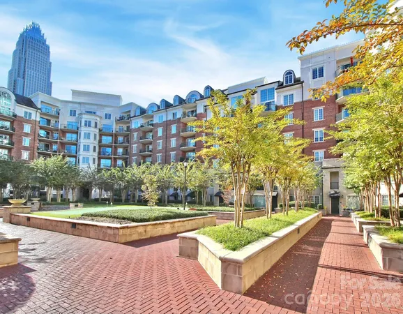 $479,000 | 300 West 5th Street, Unit 413, Charlotte, NC 28202