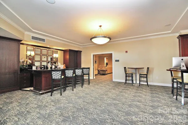 $479,000 | 300 West 5th Street, Unit 413, Charlotte, NC 28202