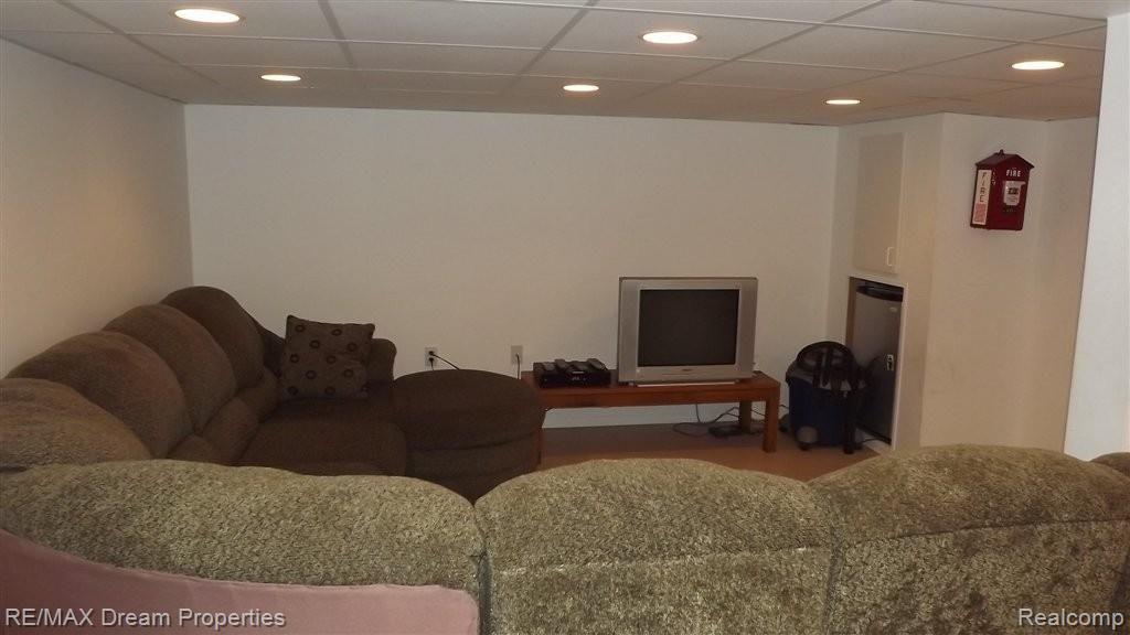 22709 Winfield Road Novi, MI 48375 - Photo 17 of 25 DSCF2713.JPG