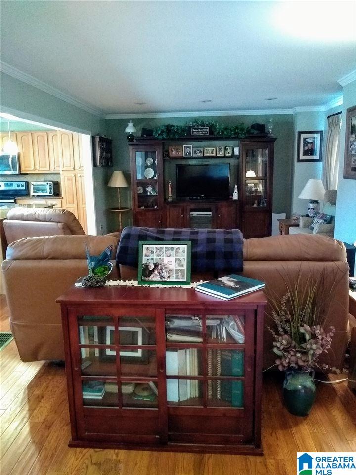 706 Hilltop Road Warrior, AL 35180 - Photo 3 of 14