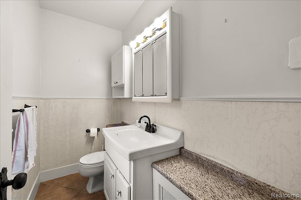 1205 Harvard Road Grosse Pointe, MI 48230 - Photo 24 of 46 Gallery Image 24