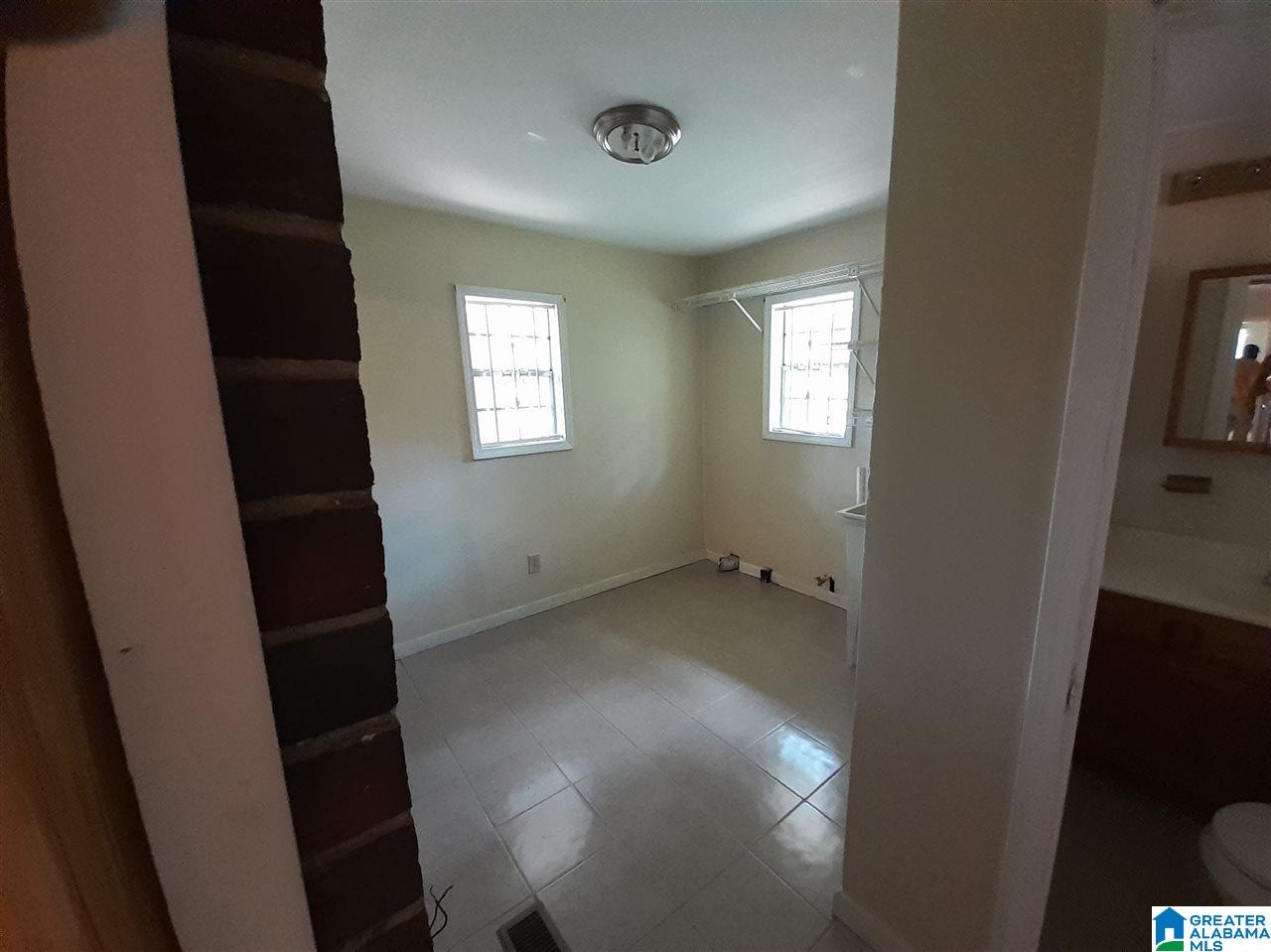 432 Ridgewood Avenue Fairfield, AL 35064 - Photo 6 of 20