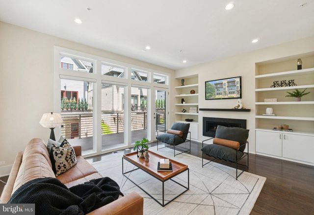 $1,480,000 | 140 Winsome Circle, Bethesda, MD 20814