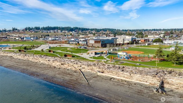 $389,000 | 651 Southeast Bayshore Drive, Unit B301, Oak Harbor, WA 98277