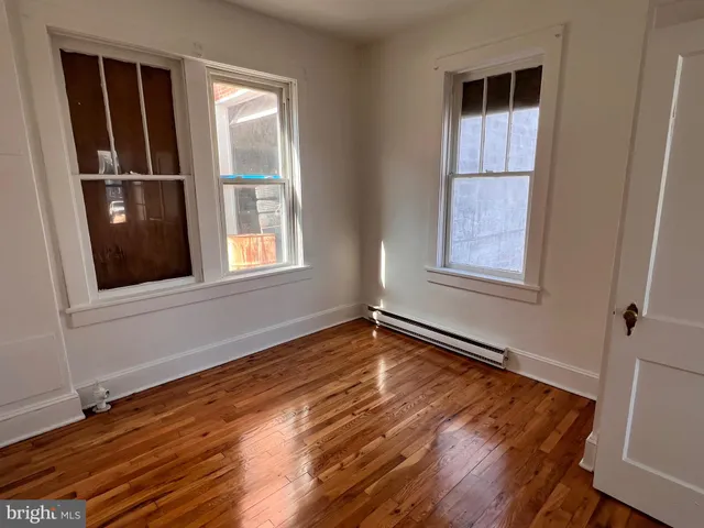 $1,200 | 24 West Cecil Street, Winchester, VA 22601