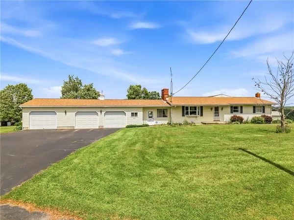 $299,000 | 504 Donation Road, Greenville, PA 16125