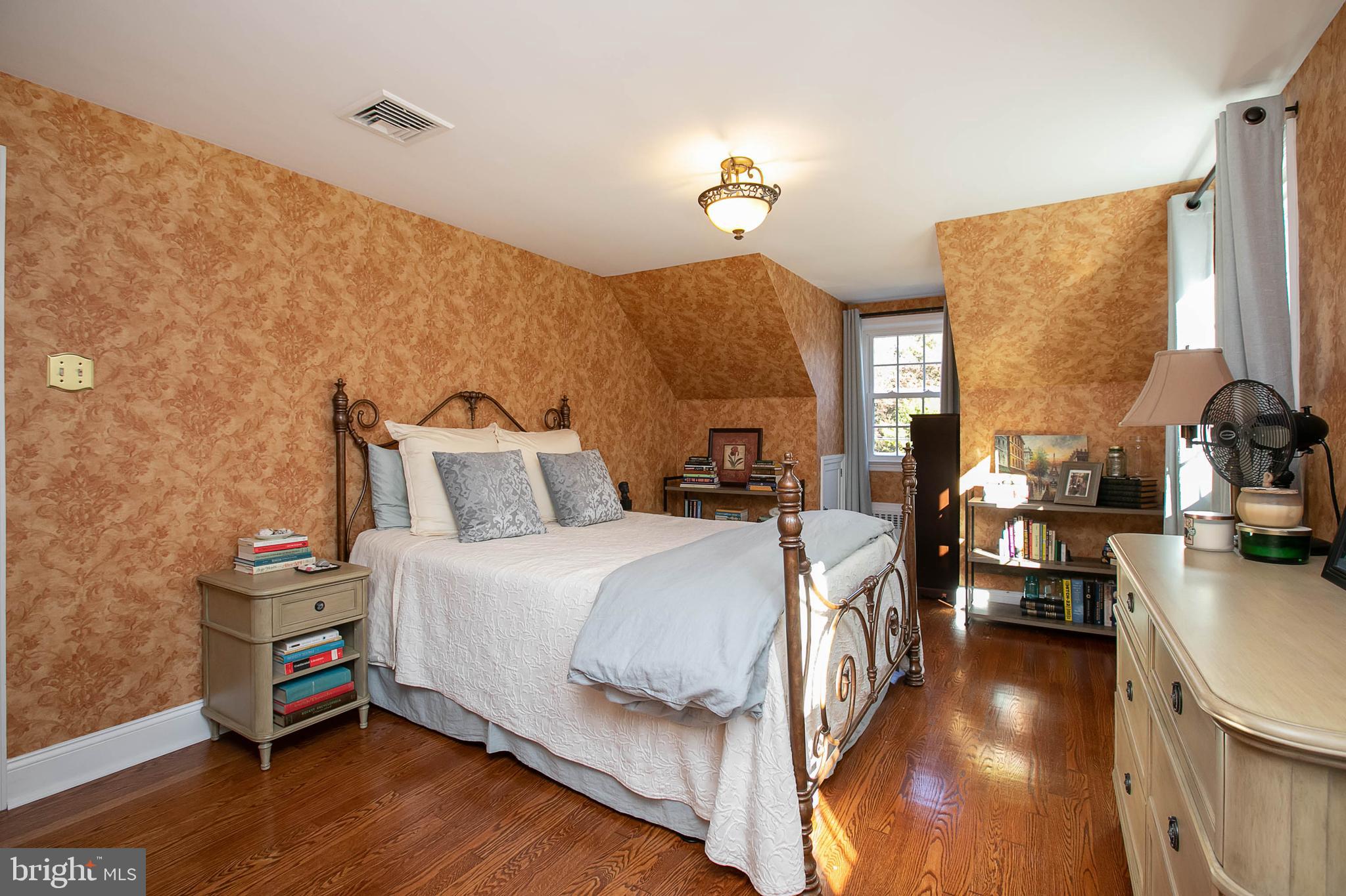 1520 Prospect Ridge Boulevard Haddon Heights, NJ 08035 - Photo 20 of 40 Master Bedroom