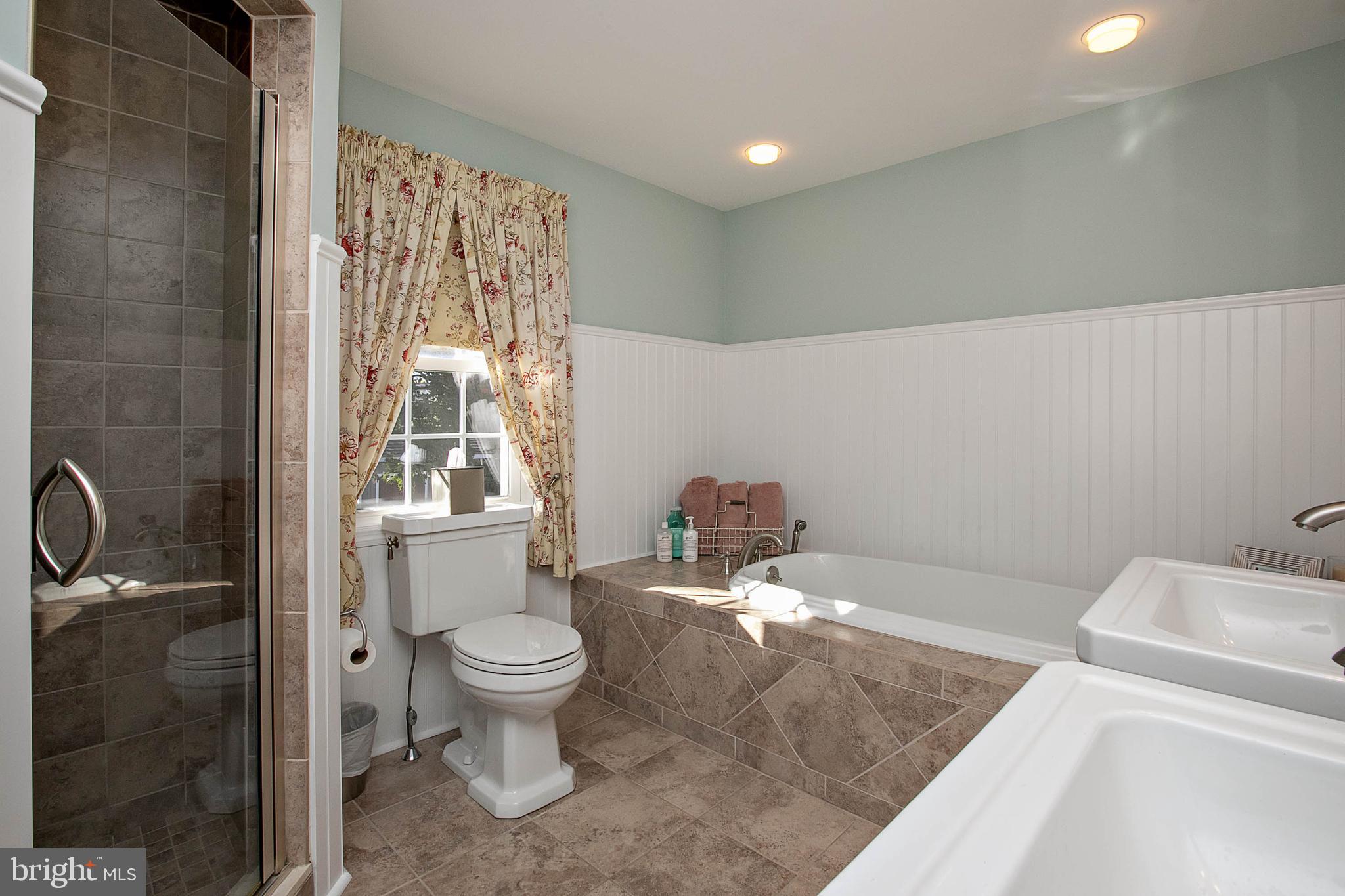 1520 Prospect Ridge Boulevard Haddon Heights, NJ 08035 - Photo 22 of 40 Master Bathroom