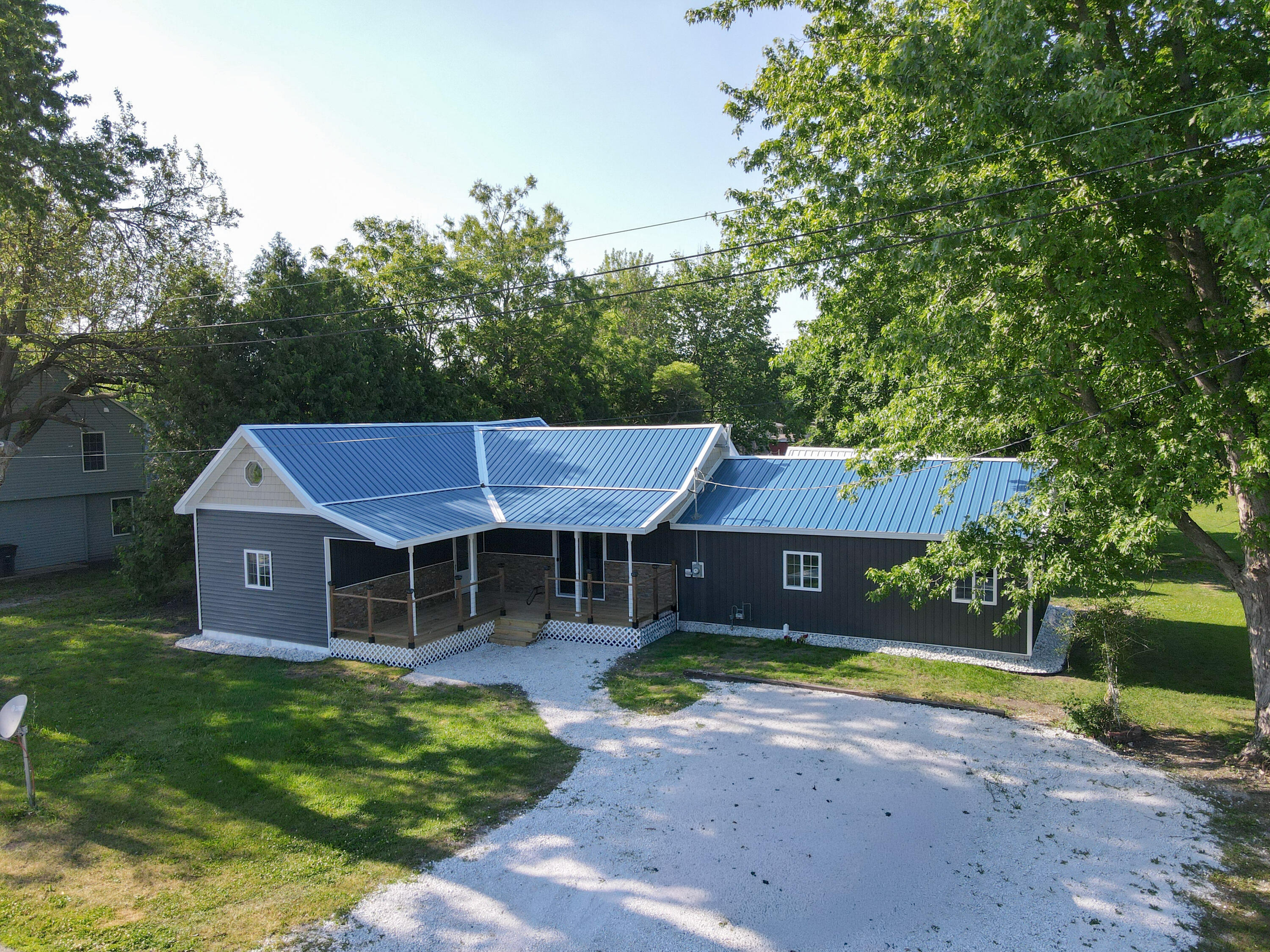 110 West Allen Street Kentland, IN 47951 - Photo 1 of 33 3000x2250
