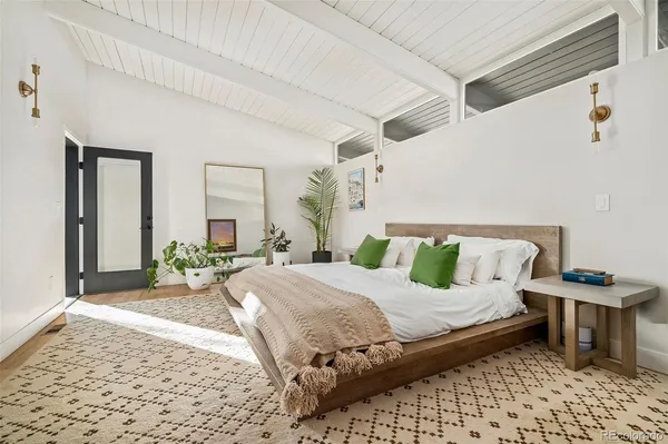 $6,900 | 1585 South Elm Street, Denver, CO 80222