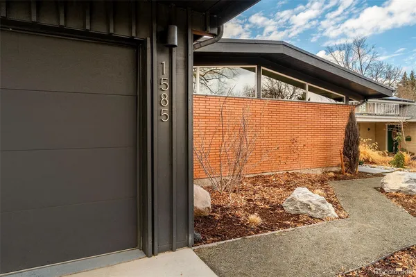 $6,900 | 1585 South Elm Street, Denver, CO 80222