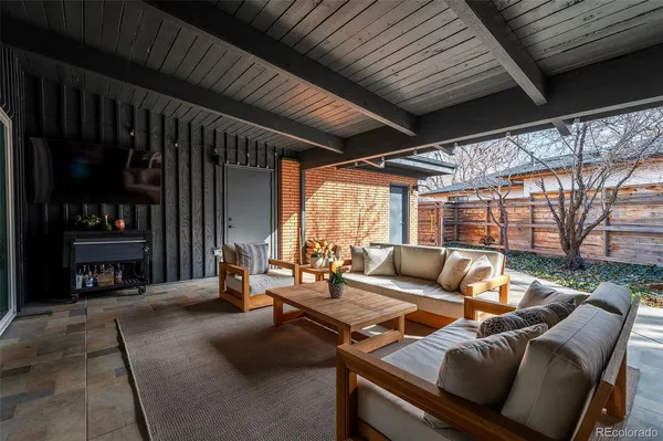 $6,900 | 1585 South Elm Street, Denver, CO 80222