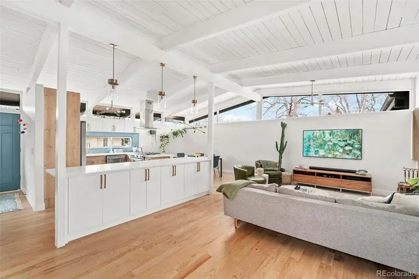 $6,900 | 1585 South Elm Street, Denver, CO 80222