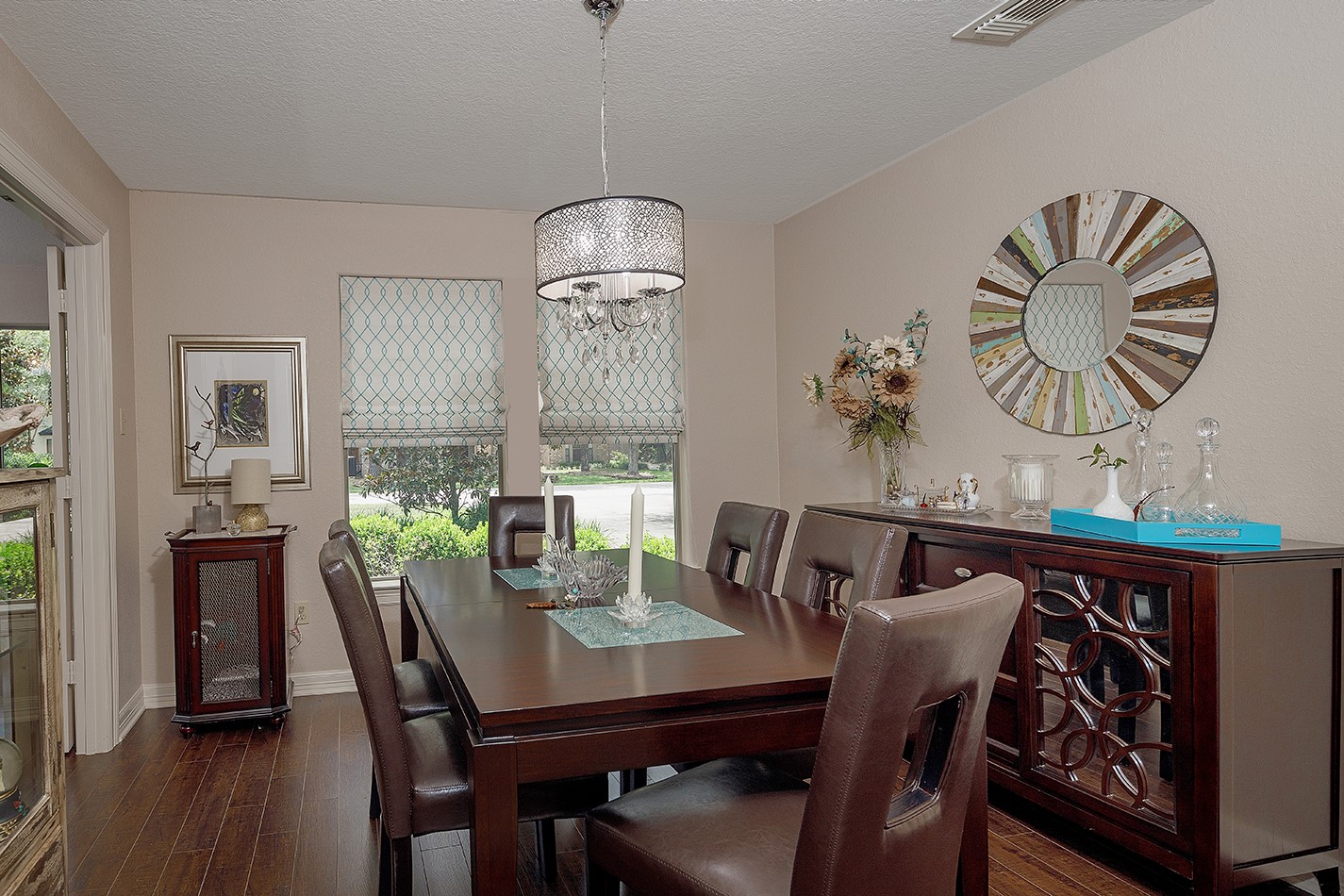 4 Postvine Court Spring, TX 77381 - Photo 8 of 25 ** DINING ROOM TABLE NOT INCLUDED **