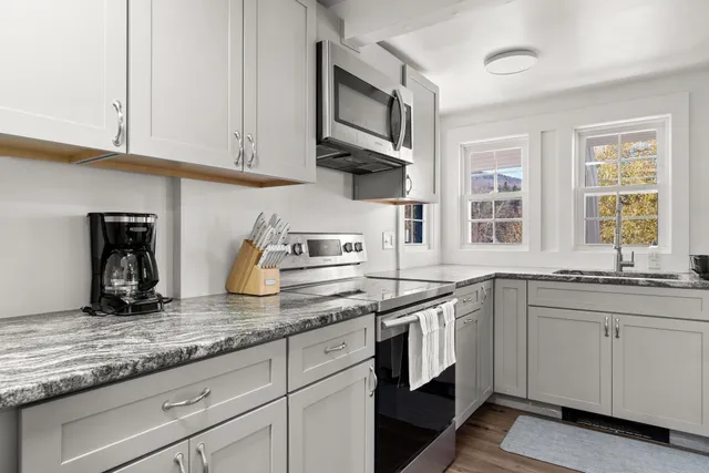 $1,150,000 | 5 Tannery Road, West Dover, VT 05356