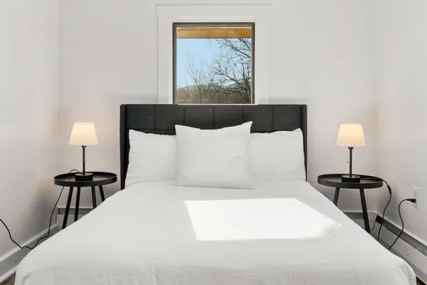 $1,150,000 | 5 Tannery Road, West Dover, VT 05356