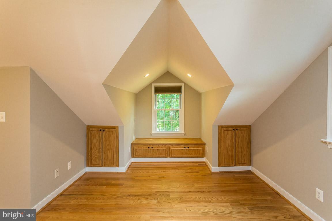 6904 Barrett Road Falls Church, VA 22042 - Photo 17 of 28 Loft - Office/Nursery/Library