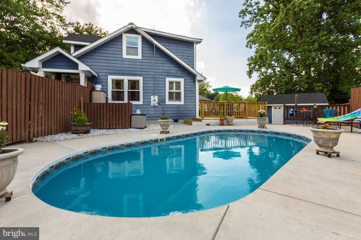 6904 Barrett Road Falls Church, VA 22042 - Photo 26 of 28 Pool