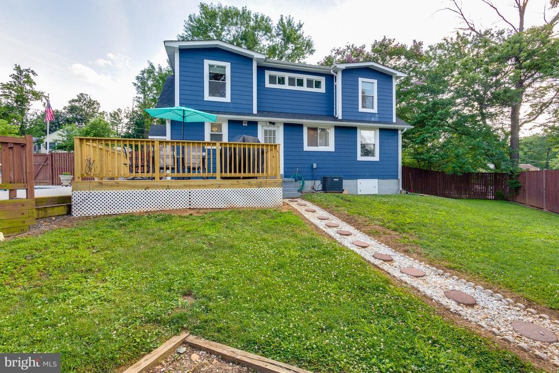 6904 Barrett Road Falls Church, VA 22042 - Photo 27 of 28 Exterior (Rear)