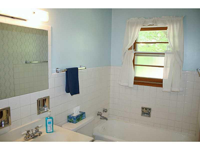 8310 North Payne Road Indianapolis, IN 46268 - Photo 11 of 17 Gallery Image 11