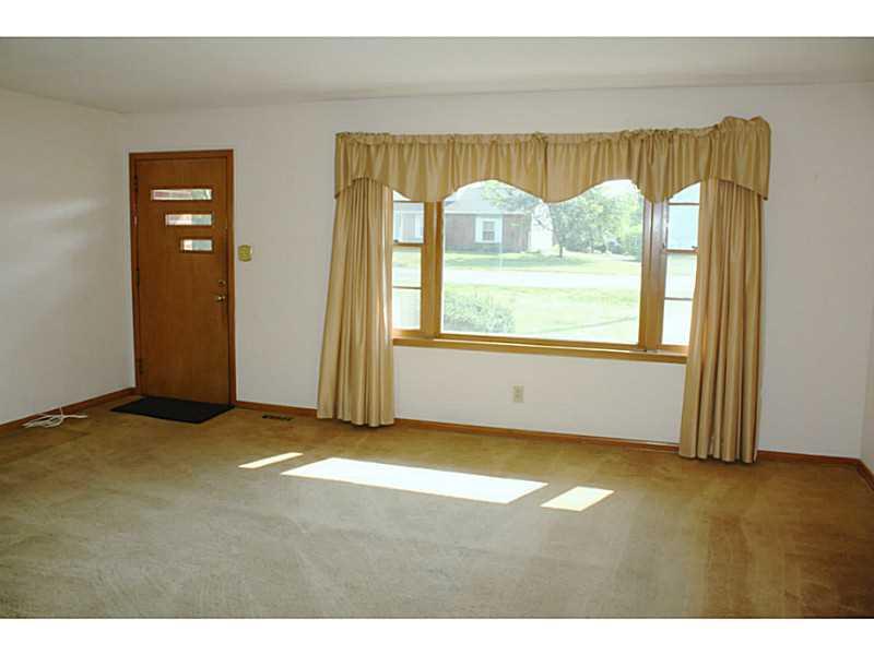 8310 North Payne Road Indianapolis, IN 46268 - Photo 3 of 17 Gallery Image 3