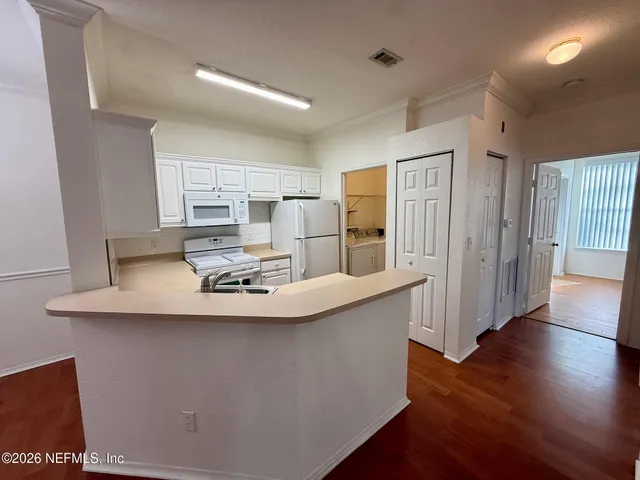 $1,500 | 13810 Sutton Park Drive North, Unit 1018, Jacksonville, FL 32224