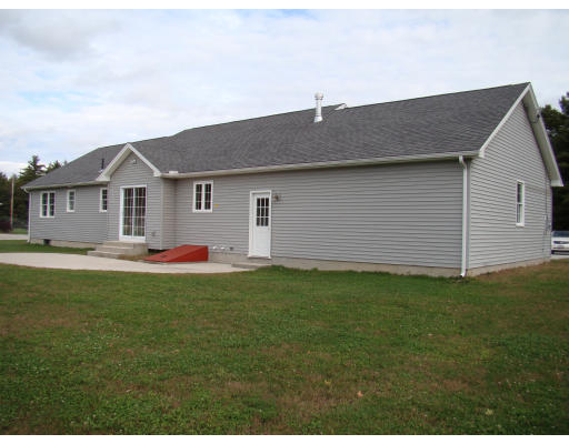 64 Russellville Road Westfield, MA 01085 - Photo 7 of 7 Gallery Image 7