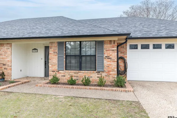 $2,200 | 17982 County Road 1275, Tyler, TX 75703