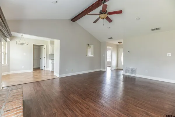 $2,200 | 17982 County Road 1275, Tyler, TX 75703