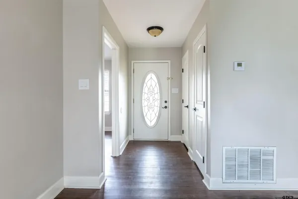 $2,200 | 17982 County Road 1275, Tyler, TX 75703