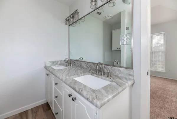 $2,200 | 17982 County Road 1275, Tyler, TX 75703