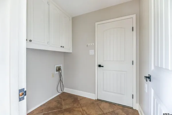 $2,200 | 17982 County Road 1275, Tyler, TX 75703