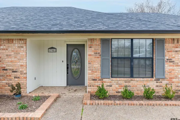 $2,200 | 17982 County Road 1275, Tyler, TX 75703