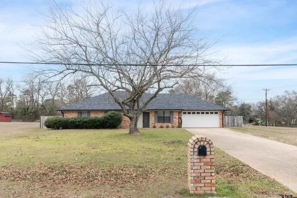 $2,200 | 17982 County Road 1275, Tyler, TX 75703