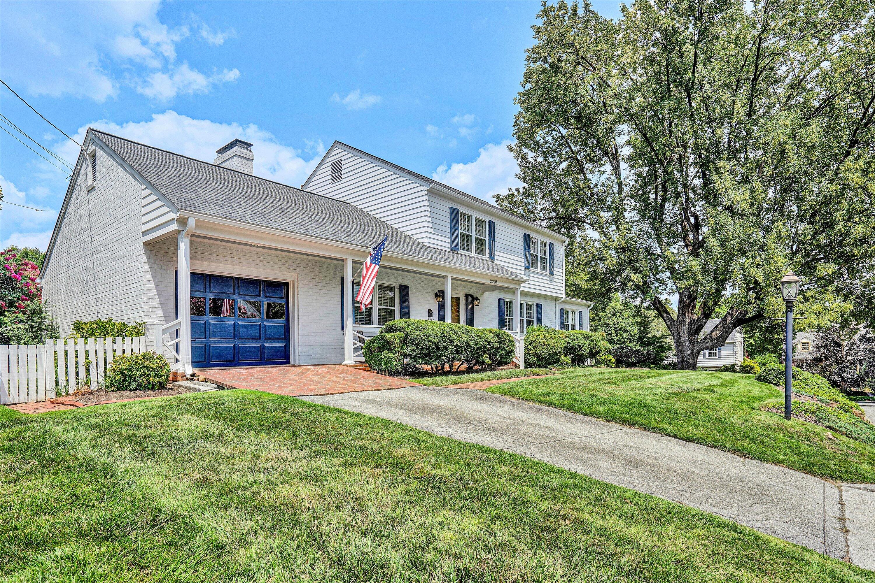 2201 Hunters Road Southwest Roanoke, VA 24015 - Photo 1 of 56 01-DSC00439