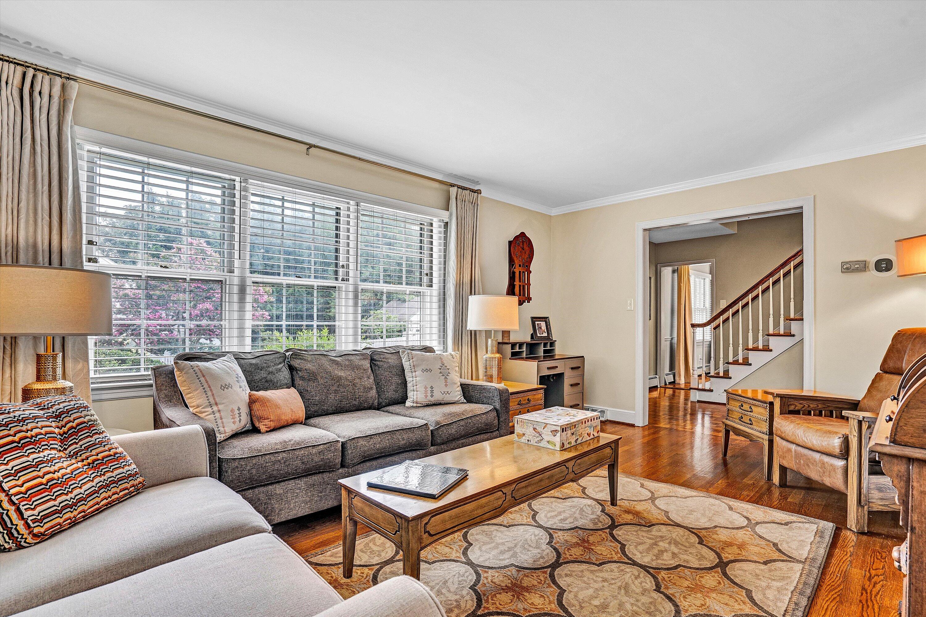 2201 Hunters Road Southwest Roanoke, VA 24015 - Photo 9 of 56 09-DSC00325