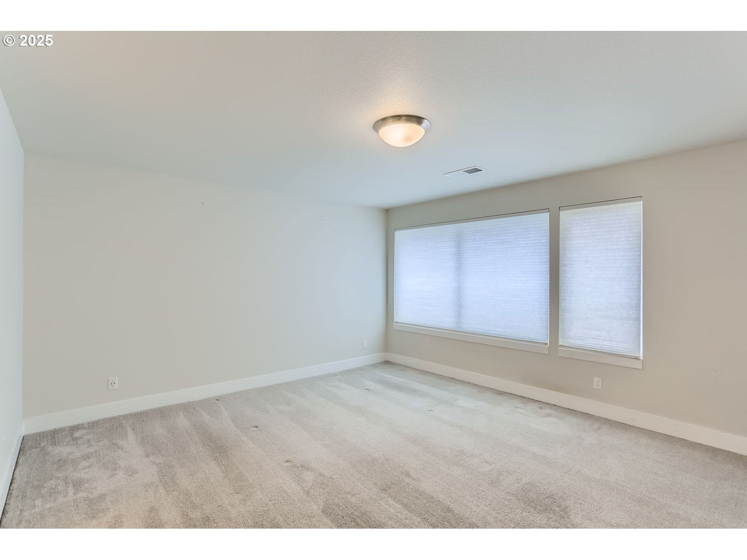 4277 Southeast Reed Avenue Hillsboro, OR 97123 - Photo 15 of 28