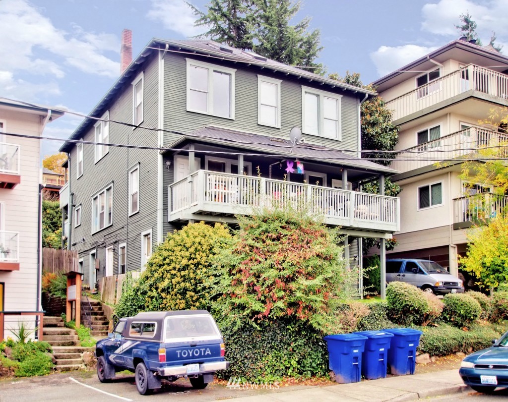 426 Mill Avenue South Renton, WA 98057 - Photo 1 of 12 Gallery Image 1