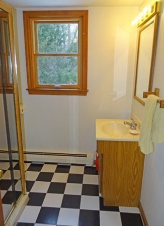 352 Spring Street Shrewsbury, MA 01545 - Photo 13 of 29 Gallery Image 13