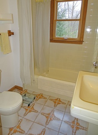 352 Spring Street Shrewsbury, MA 01545 - Photo 21 of 29 Gallery Image 21