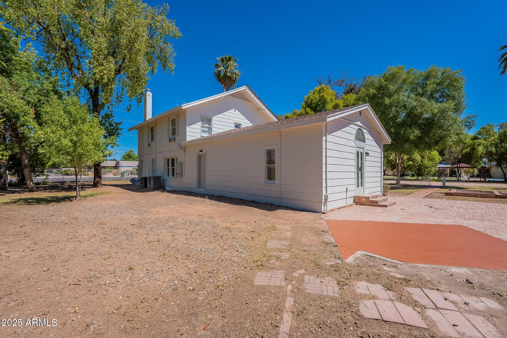 2353 East Brown Road Mesa, AZ 85213 - Photo 7 of 86 Main House