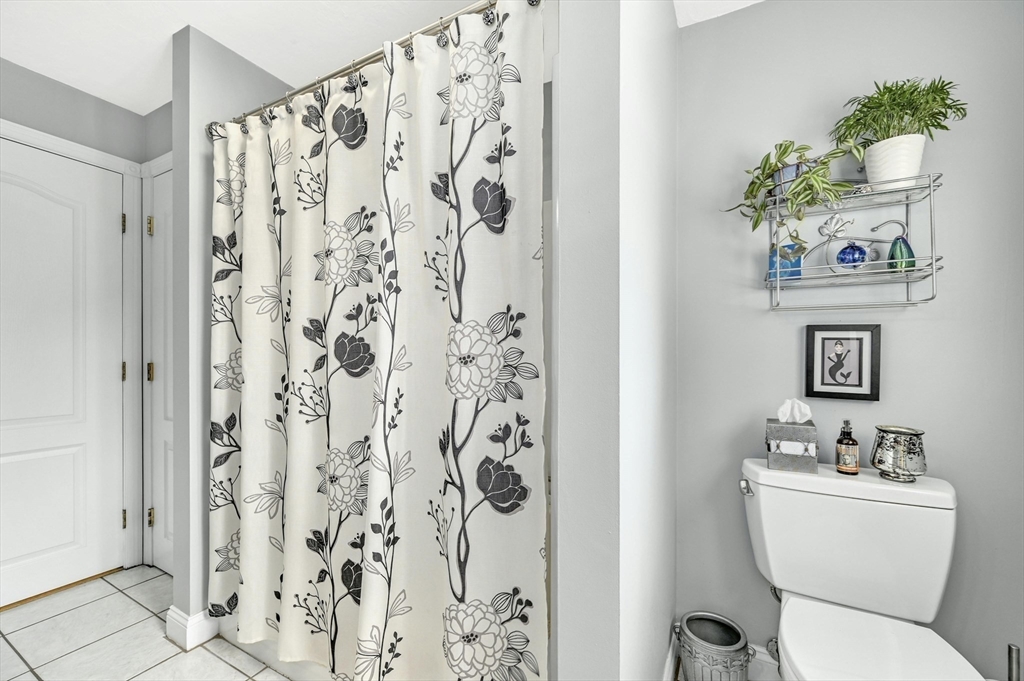 16 Ida Road Worcester, MA 01604 - Photo 24 of 39 Gallery Image 24