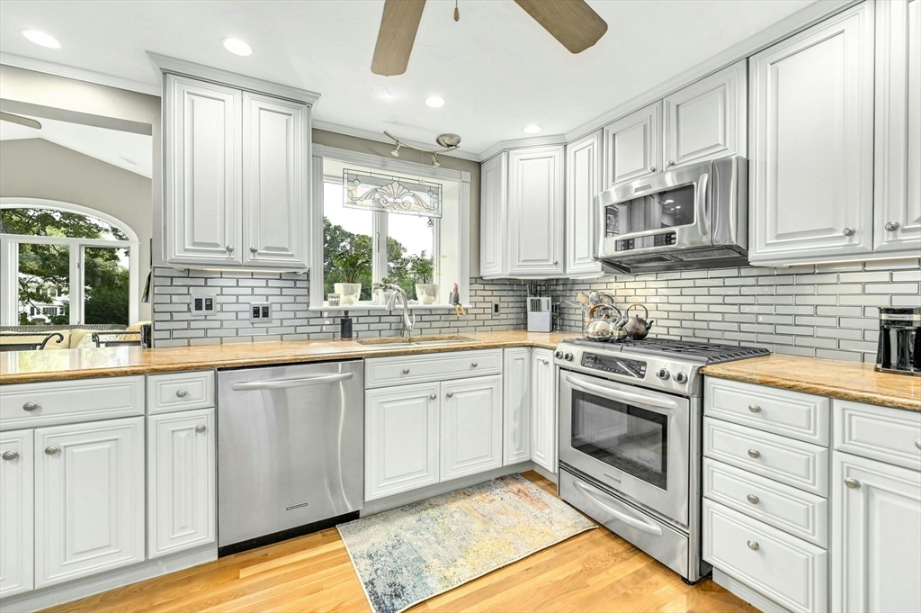 16 Ida Road Worcester, MA 01604 - Photo 8 of 39 Gallery Image 8